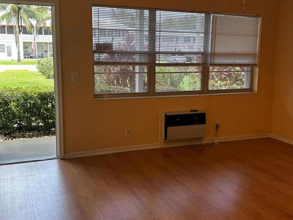 4 Sussex A, West Palm Beach, FL 33417