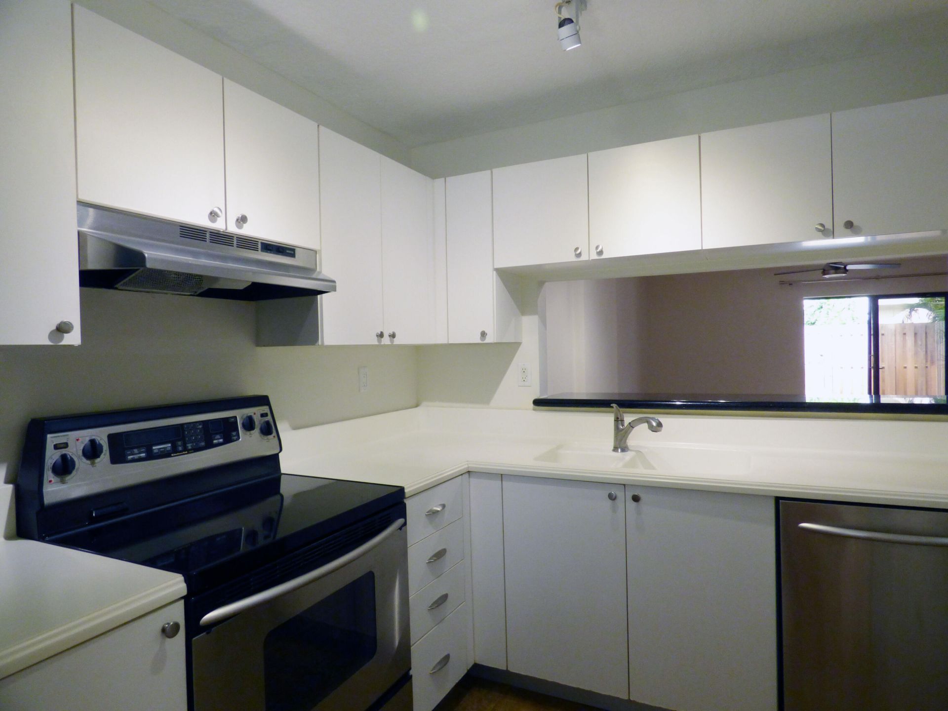 227 City View Drive, Fort Lauderdale, FL 33311 Photo