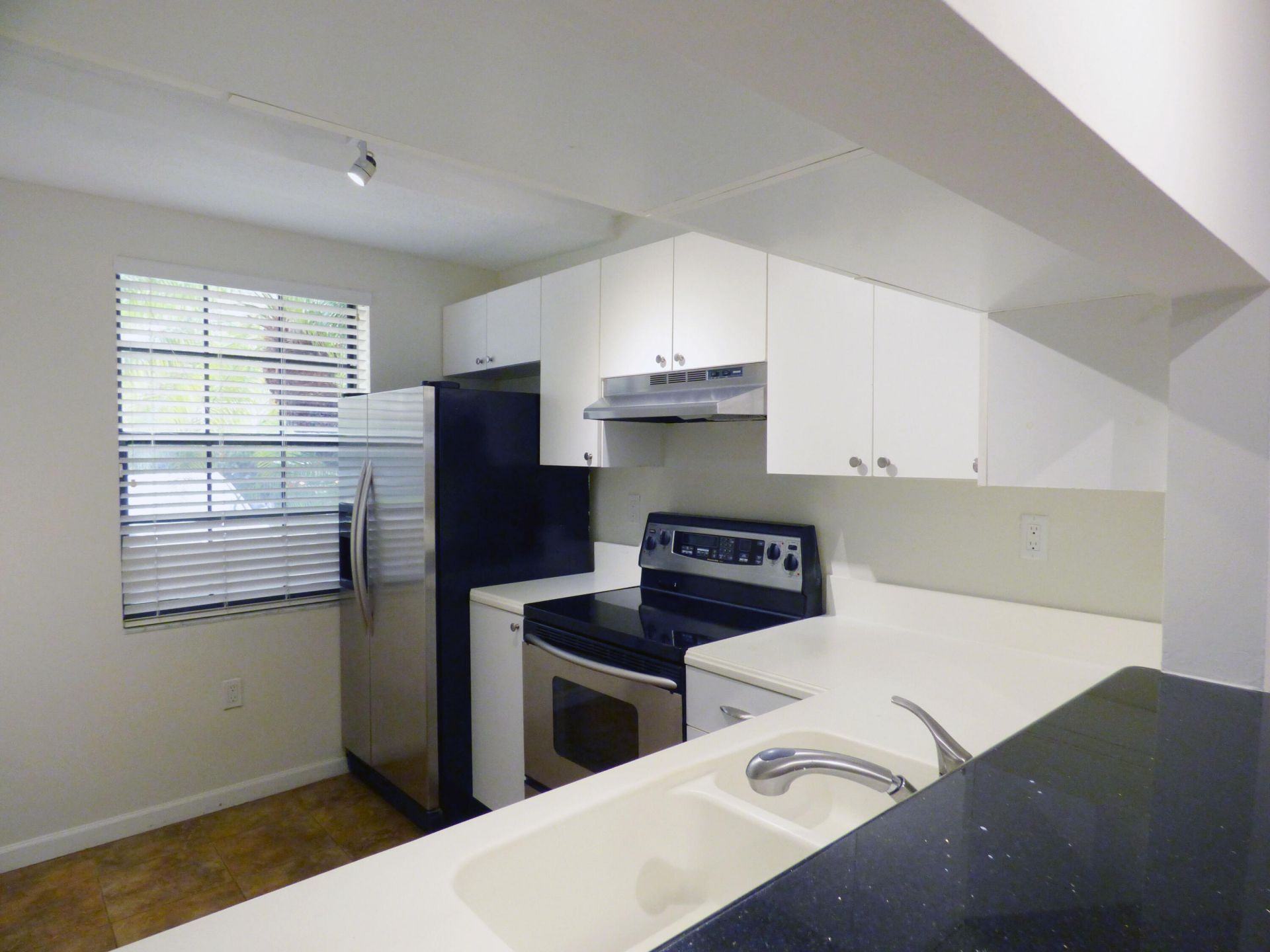 227 City View Drive, Fort Lauderdale, FL 33311 Photo