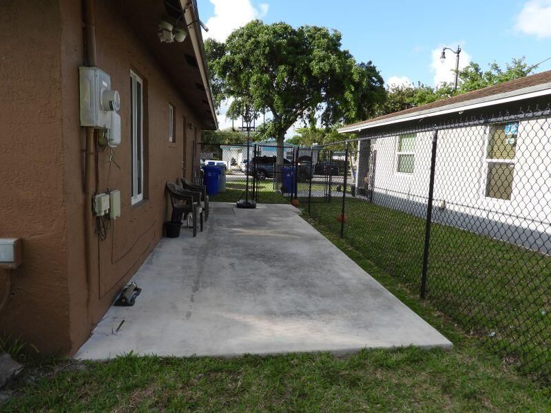 2764 NW 1st Court, Pompano Beach, FL 33069 Photo