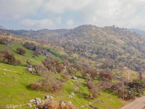 38938 Pepperweed Rd , Squaw Valley, CA 93675