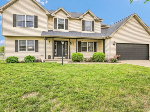 3914 Tallgrass Drive, Champaign, IL 61822