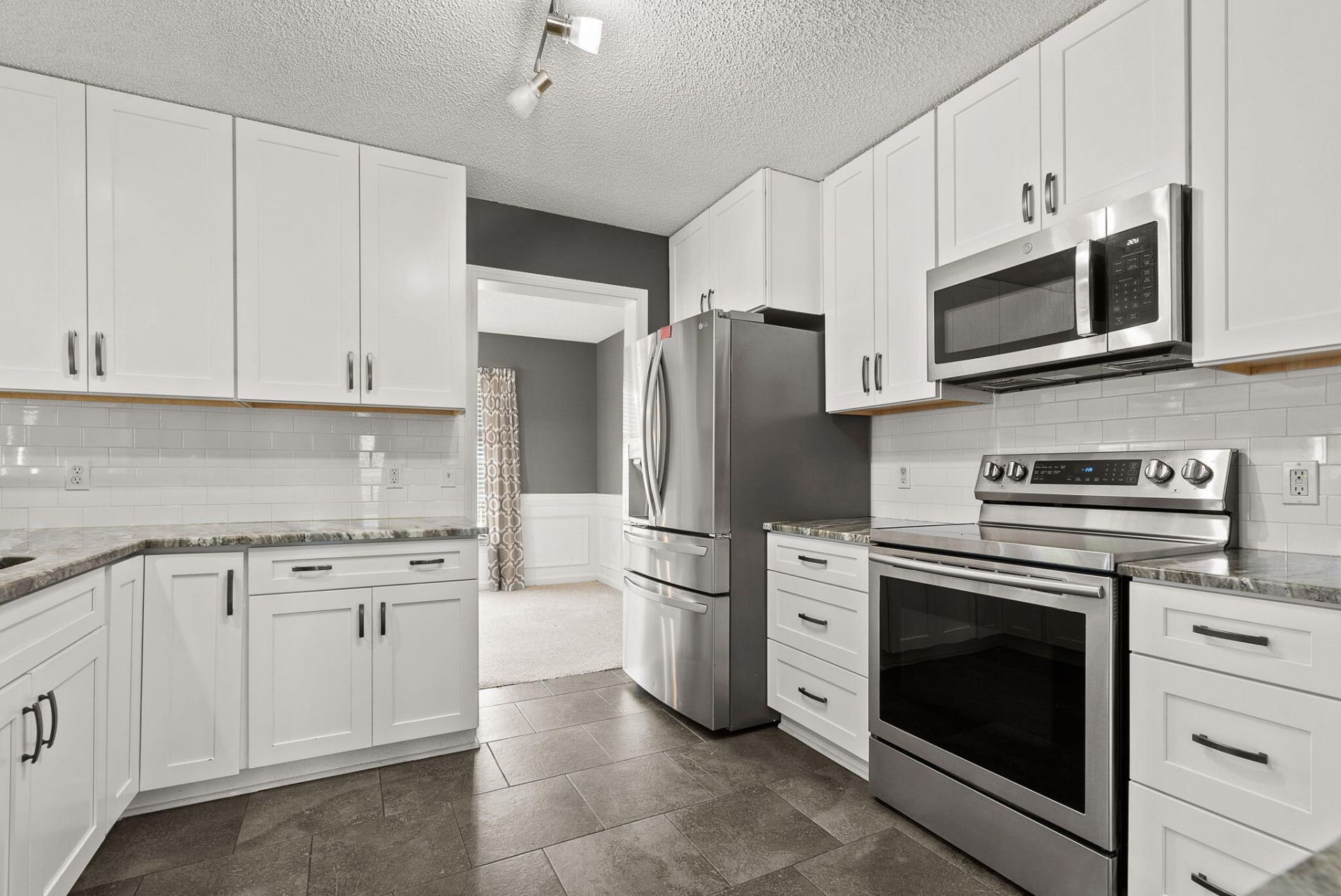 303 Seneca River Drive Photo 4