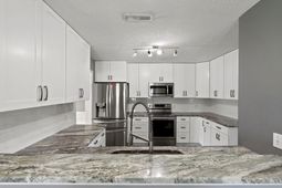 303 Seneca River Drive photo 4