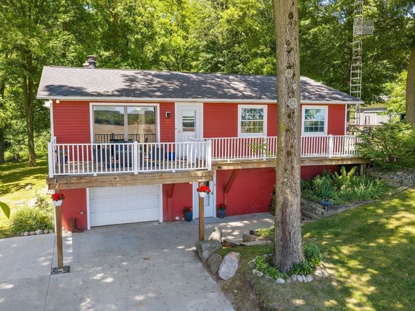 22420 McKenzie Street, Dowagiac, MI 49047
