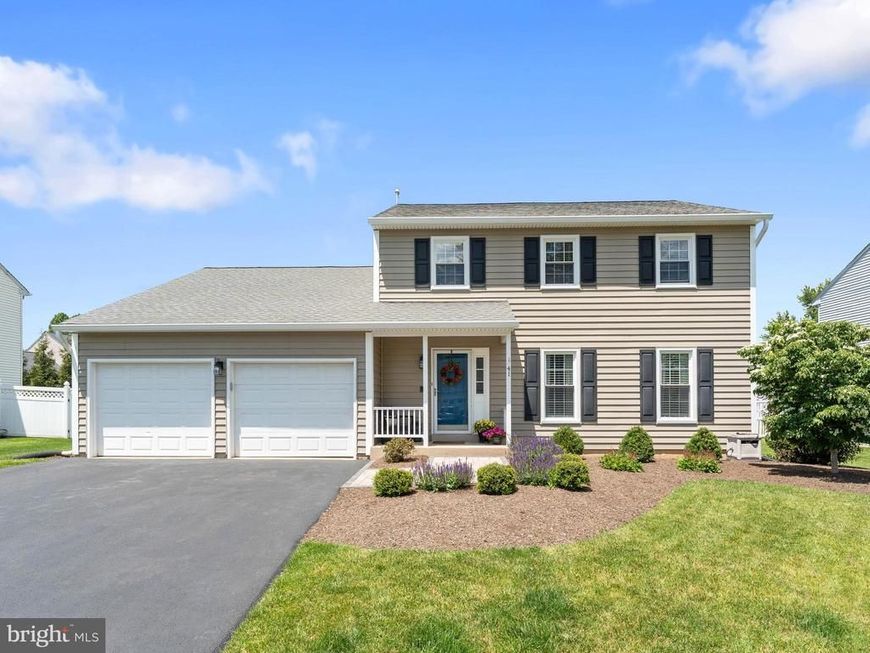 41 Apple Valley, Langhorne, PA 19047 Main Photo