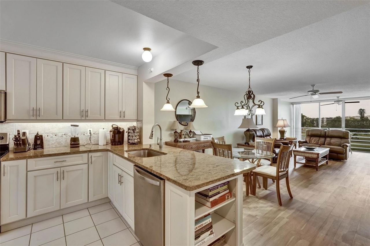4570 Pinebrook Circle Circle , Unit 404, Bradenton, FL 34209 Photo