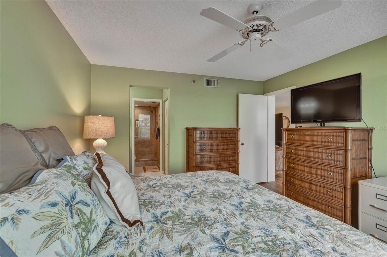 4570 Pinebrook Circle Circle , Unit 404, Bradenton, FL 34209 Photo