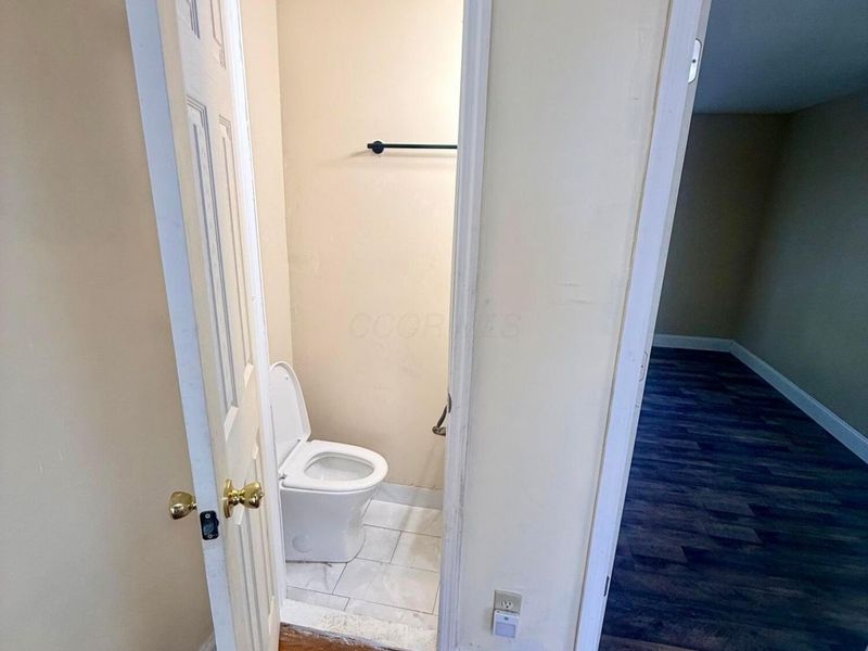 2427 Taylor Avenue, Columbus, OH 43211 Photo 9