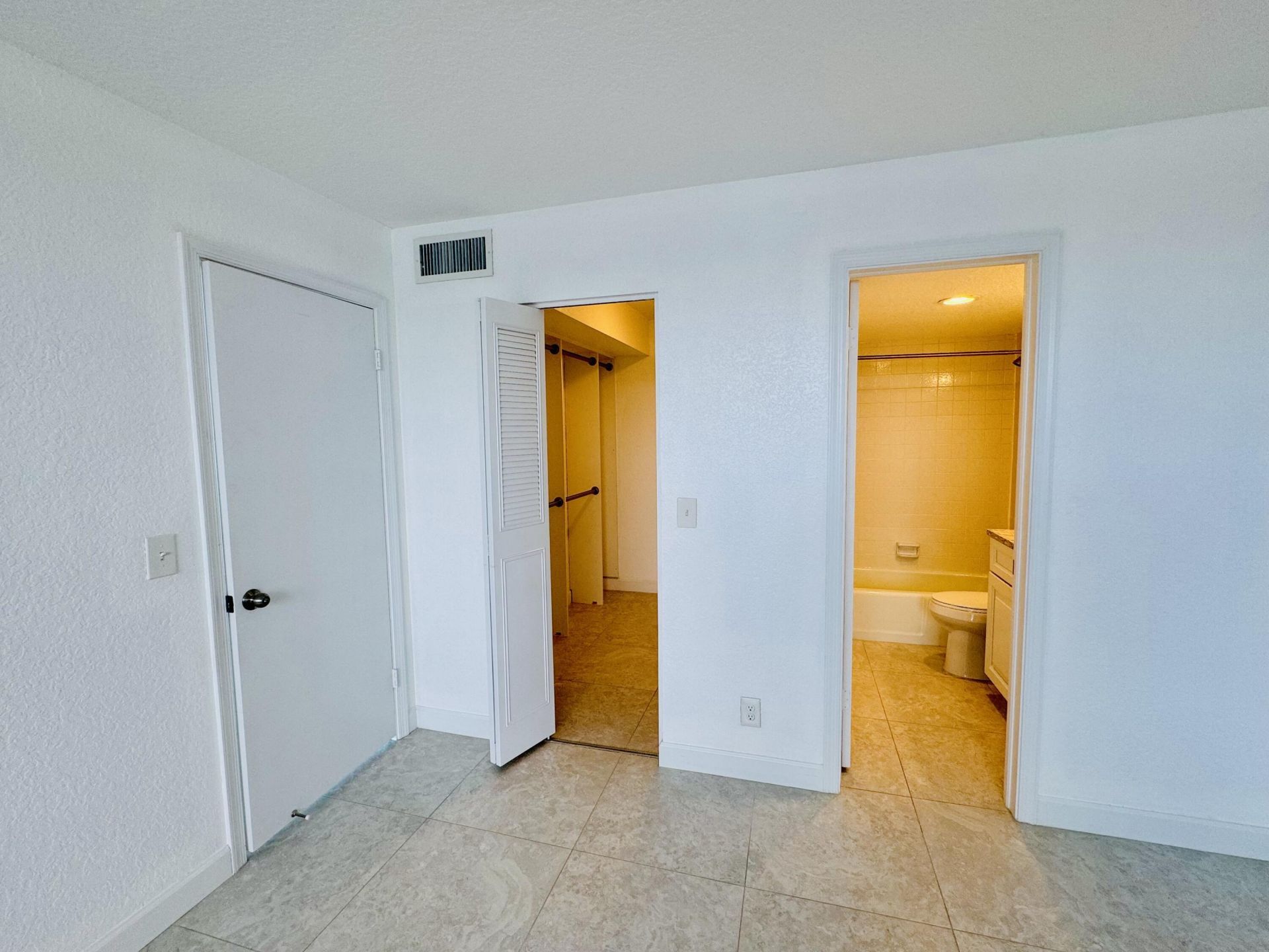 2016 S Federal Highway, Unit 404, Boynton Beach, FL 33435 Photo