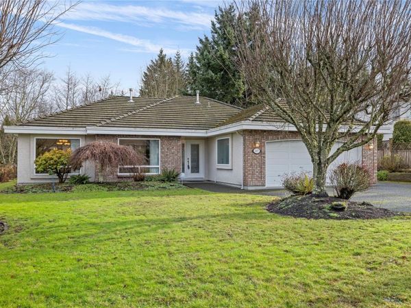 117 Denman Dr , Qualicum Beach, BC V9K 1R7