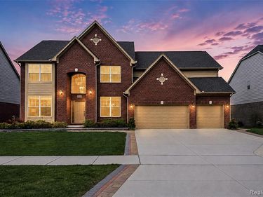 4119 Stonington Drive , Troy, MI 48085