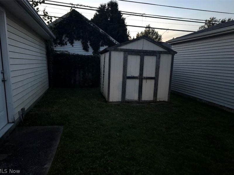 1572 Woodrow Avenue, Mayfield Heights, OH 44124 Photo 19