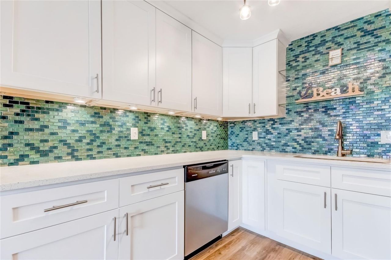 51 Island Way , Unit 104, Clearwater Beach, FL 33767 Photo