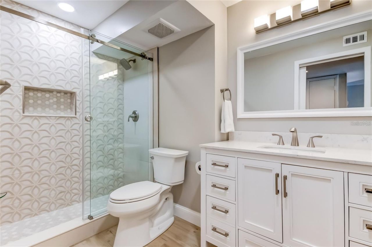 51 Island Way , Unit 104, Clearwater Beach, FL 33767 Photo