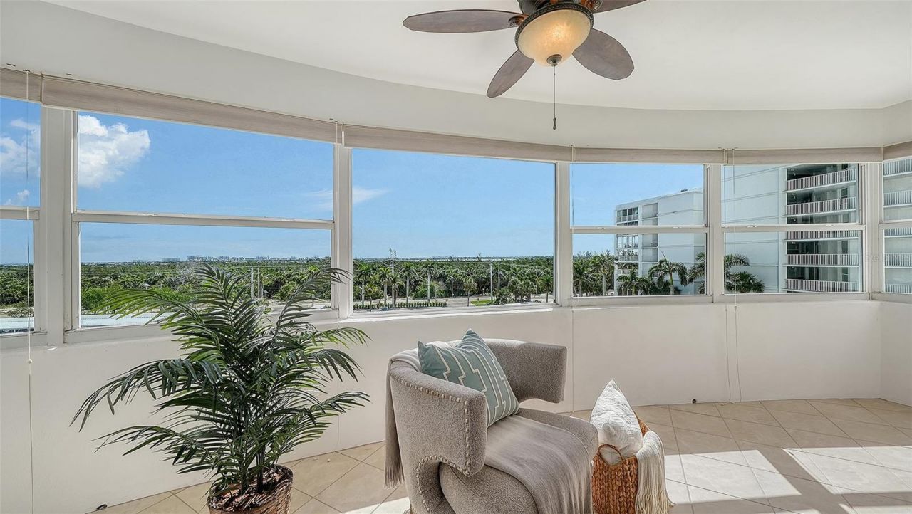 1750 Benjamin Franklin Drive, Unit 5F, Sarasota, FL 34236 Photo