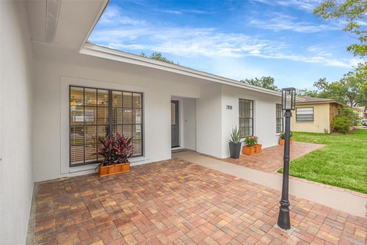 7818 Capwood Avenue, Tampa, FL 33637 Photo