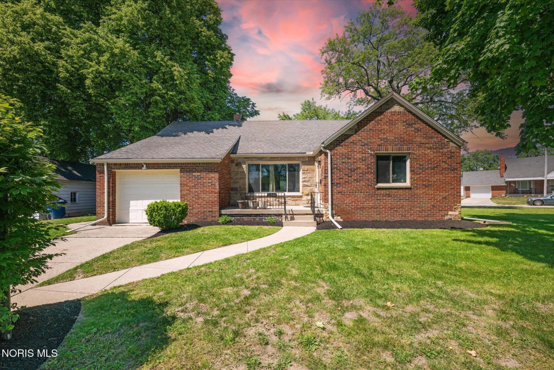 2340 Victory Avenue, Toledo, OH 43607 Main Photo