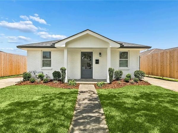 433 GREENMOUNT Drive, Unit A, Metairie, LA 70005