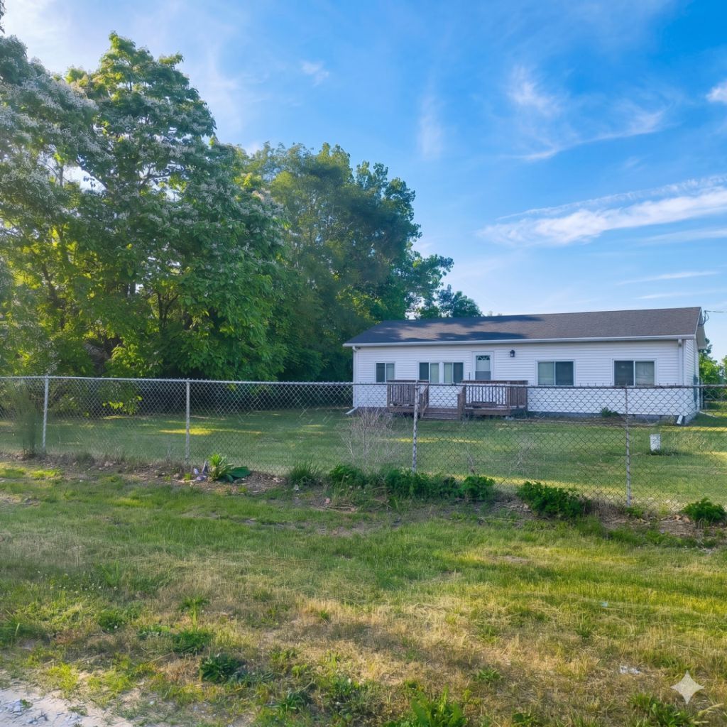 17611 E 4750s Road , Pembroke Twp, IL 60958