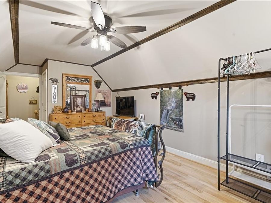 Property Image 37