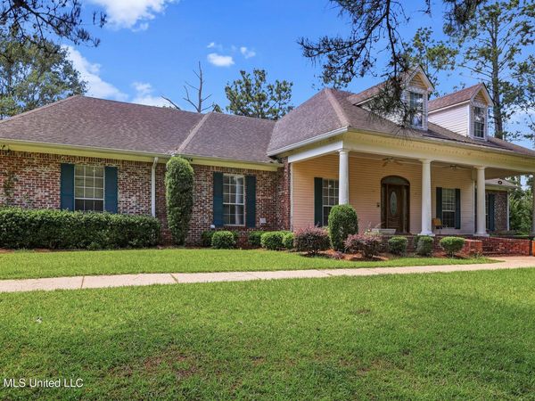 1861 Sharon Road, Canton, MS 39046