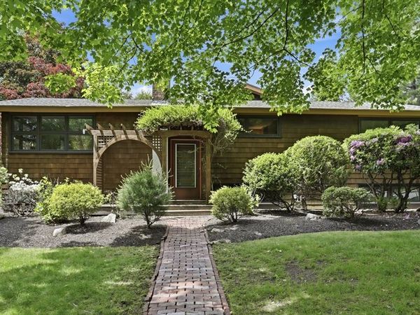 15 Thornberry Rd, Winchester, MA 01890