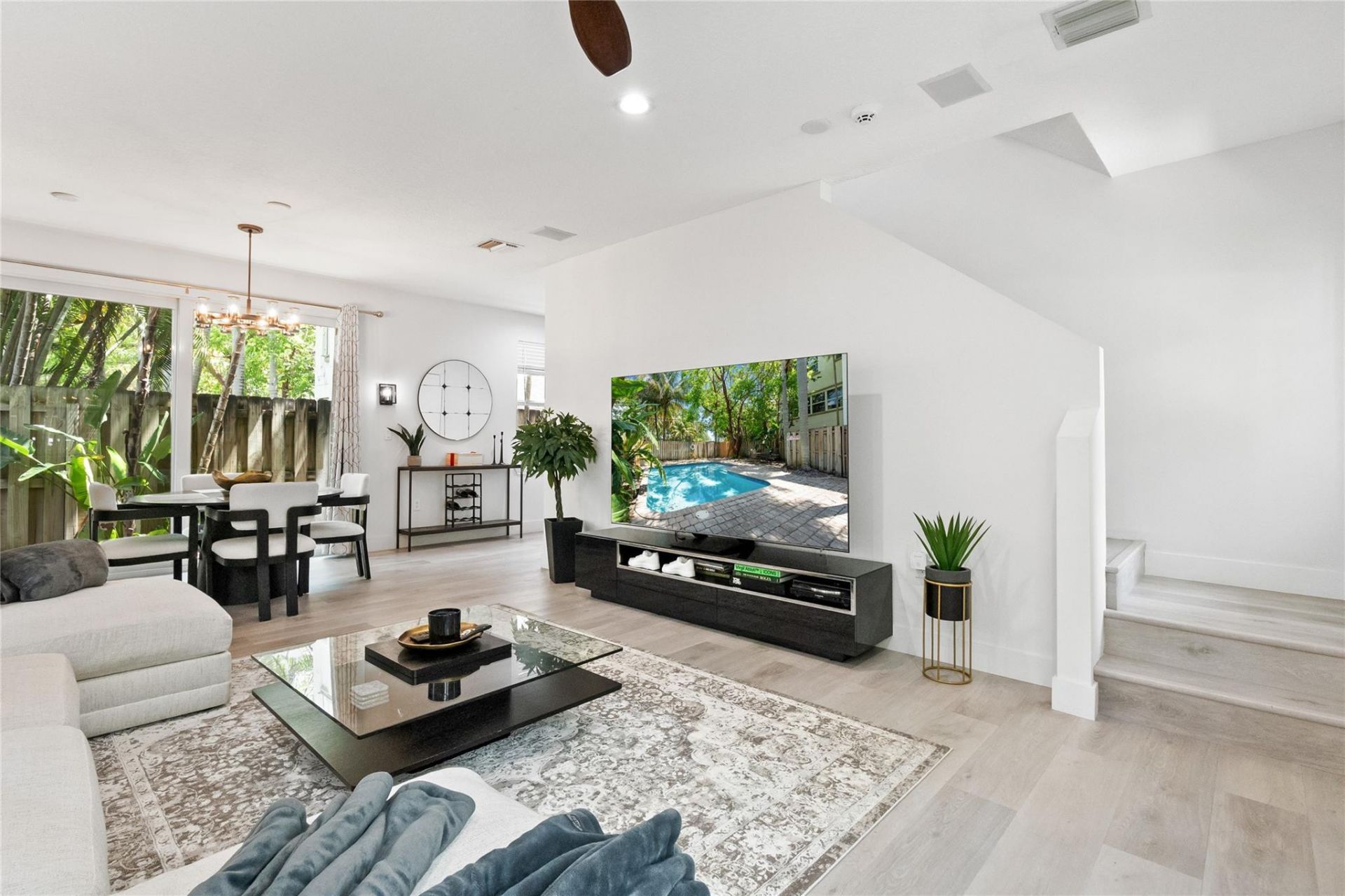 417 SW 8th Street, Fort Lauderdale, FL 33315 Photo