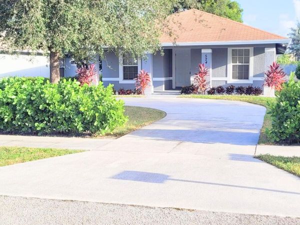 524 Southridge Road, Delray Beach, FL 33444