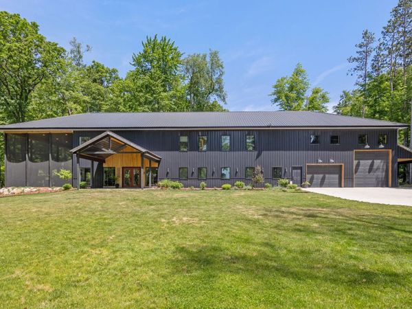 9555 Kath Court NE, Rockford, MI 49341