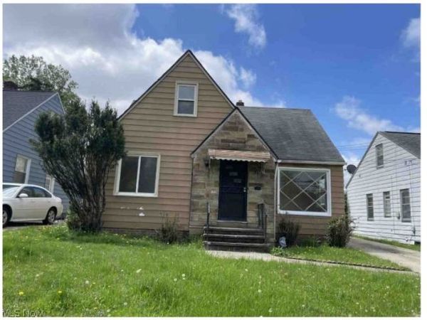 13170 Forestdale Drive , Garfield Heights, OH 44125