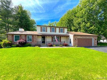 46 Old Orchard Lane, Orchard Park, NY 14127