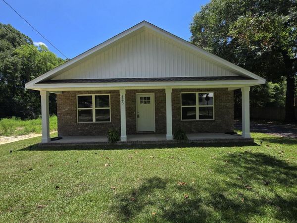 523 Brackin Street, Crestview, FL 32539