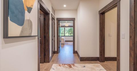 9101 Heartwood Drive, Truckee, CA 96161 Photo