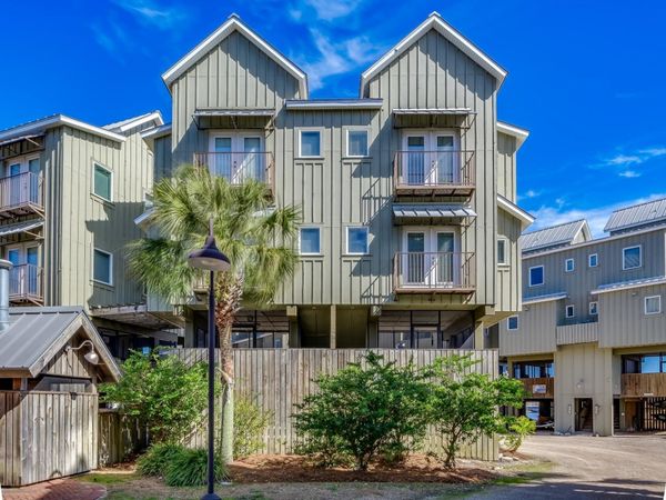 357 Pirates Landing Drive , Carrabelle, FL 32320