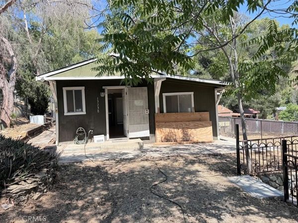 13238 Reservoir Avenue, Sleepy Valley, CA 91390