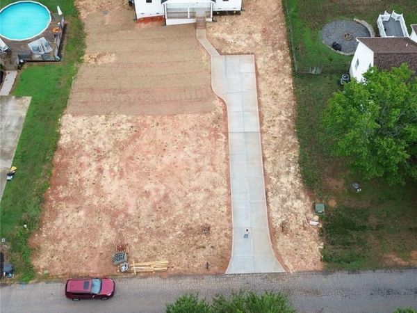120 Whistling Pines Drive , Statesville, NC 28677