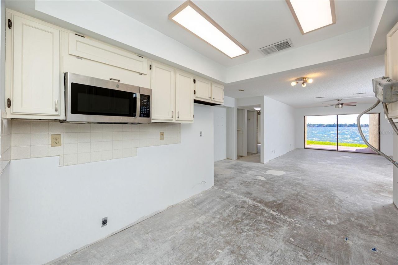 7310 Sunshine Skyway Lane S, Unit 119, Saint Petersburg, FL 33711 Photo