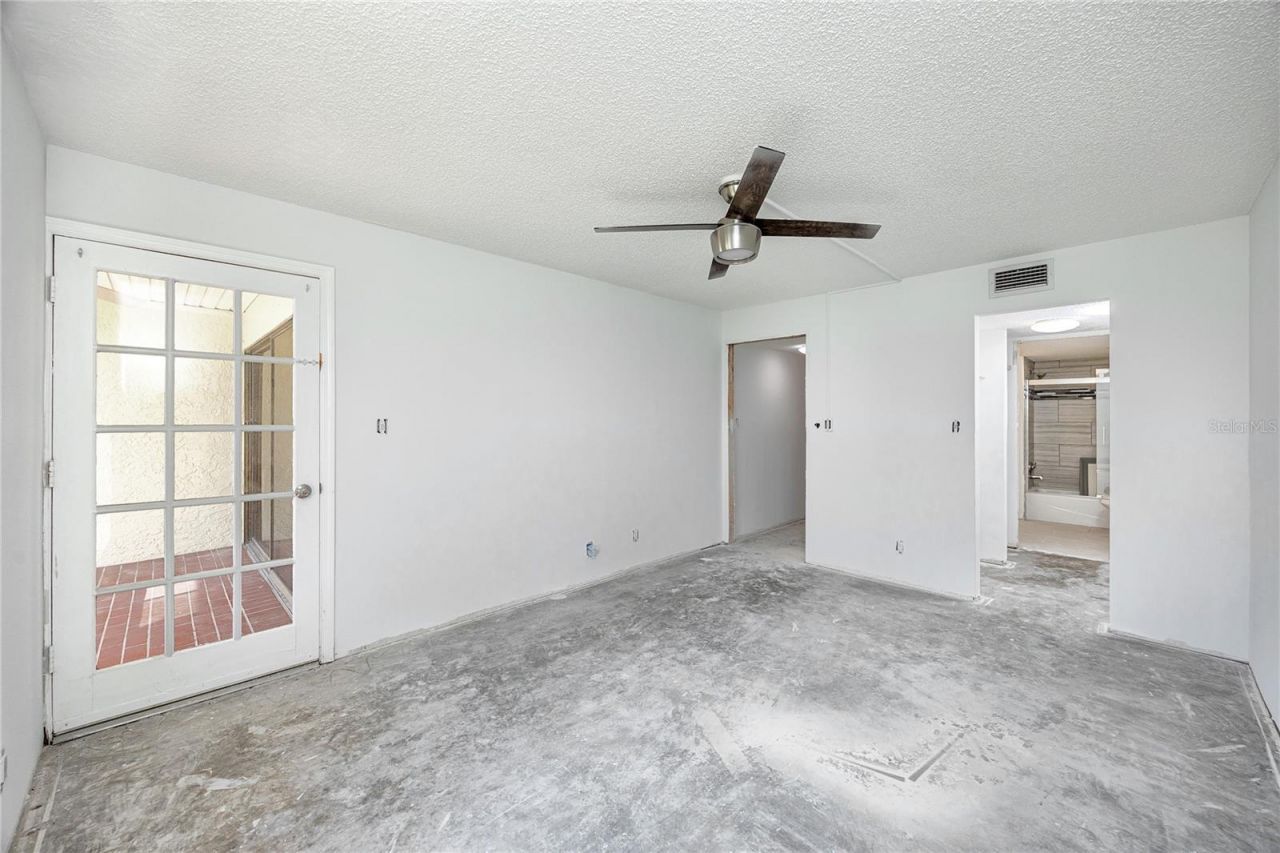 7310 Sunshine Skyway Lane S, Unit 119, Saint Petersburg, FL 33711 Photo