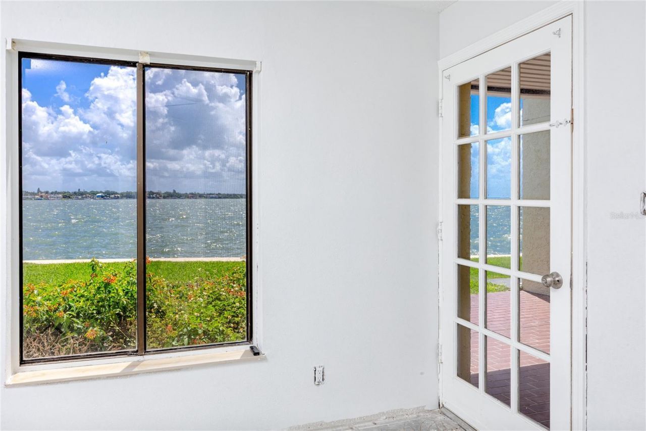 7310 Sunshine Skyway Lane S, Unit 119, Saint Petersburg, FL 33711 Photo