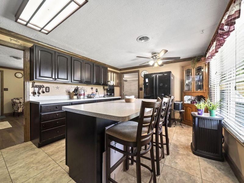 320 Apache Drive, Circleville, OH 43113 Photo 8