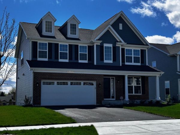10855 Saxony Street , Huntley, IL 60142