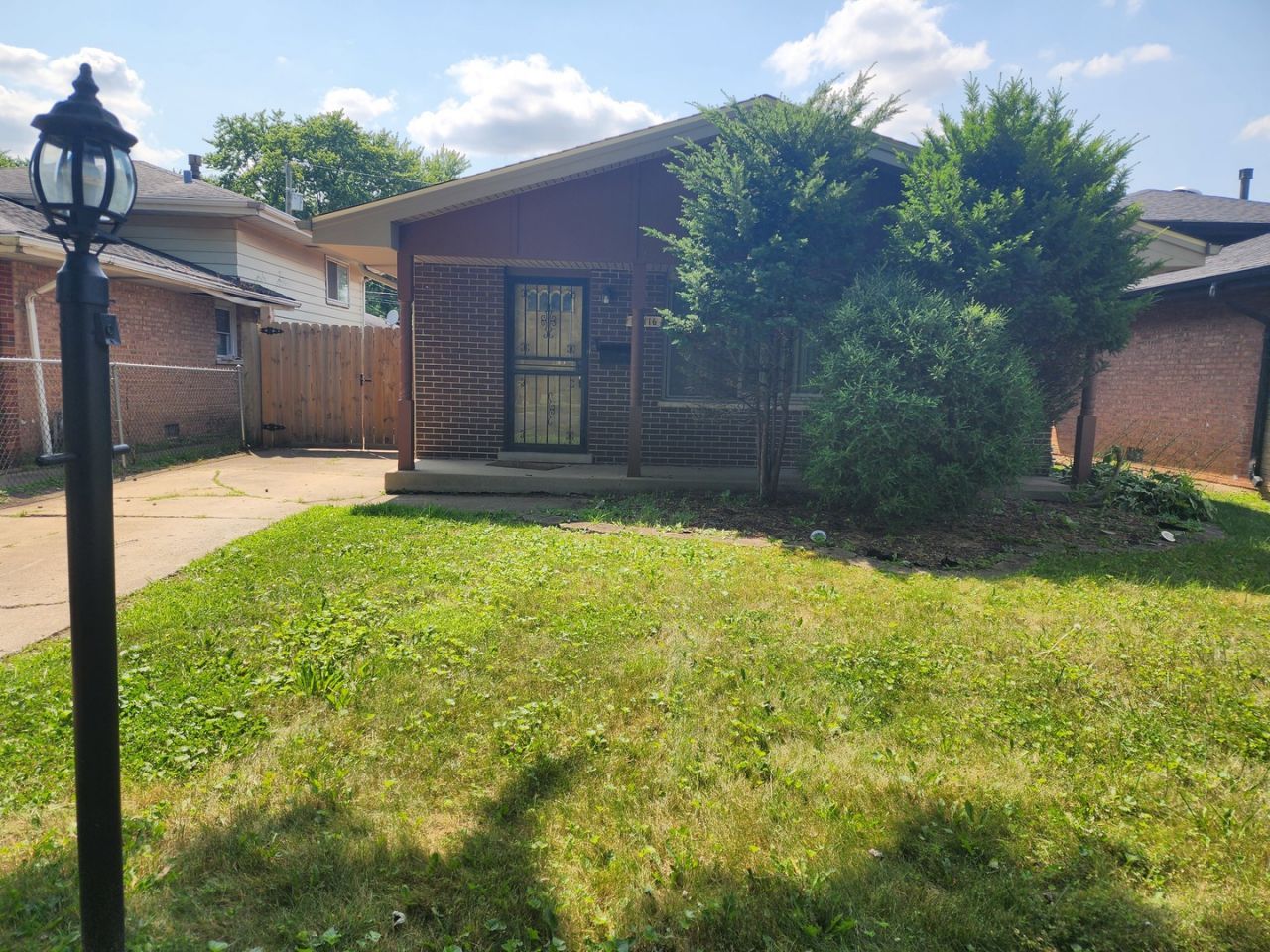 14116 S Hoxie Avenue, Burnham, IL 60633