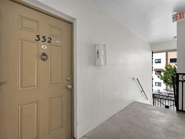 4850 SW 63rd Terrace, Unit 332, Davie, FL 33314