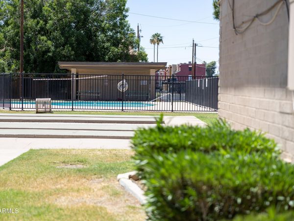 6746 N 43RD Avenue, Glendale, AZ 85301