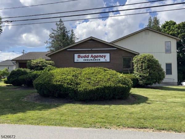 600 Avenue A, Lopatcong, NJ 08865