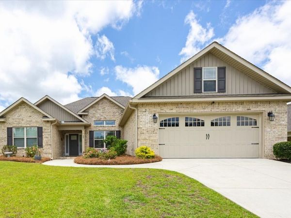 207 Creek Ridge Drive, Warner Robins, GA 31088
