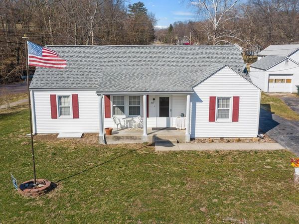 703 Hollyhock Drive, Fulton, MO 65251