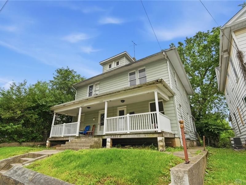 2404 S Sutphin Street, Middletown, OH 45044 Photo 2