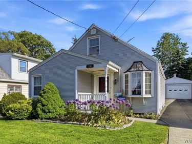 28 Linwood Avenue, Tonawanda, NY 14150
